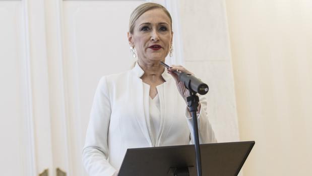 La amenaza de una asesora de Cifuentes a una profesora del máster: «Arregla esto o Cristina te mata»