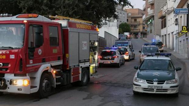 Mata a su cuñado con una barra de hierro en Granada y se entrega