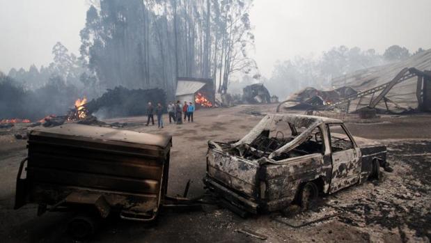 España recibirá 3,2 millones del fondo europeo por la ola de incendios en Galicia