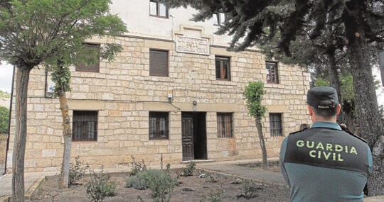 En la localidad palentina de Palenzuela se ha rehabilitado el antiguo cuartel de la Guardia Civil