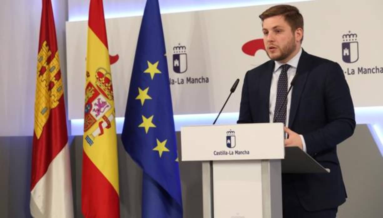 Nacho Hernando da cuenta de los acuerdos del Consejo de Gobierno en rueda de prensa