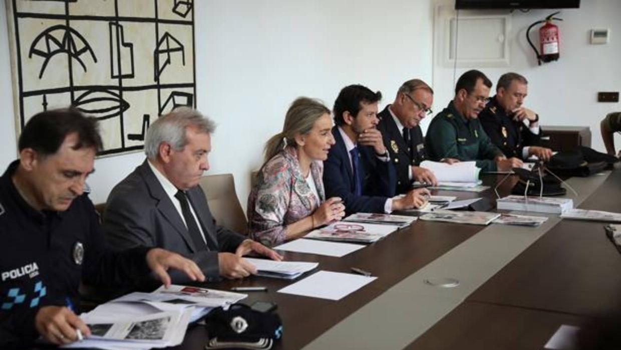 Tolón y Sanz han copresidido la reunión de la Junta Local de Seguridad celebrada este miércoles