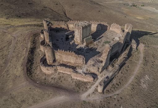 Vista aérea del castillo de Almonacid de Toledo