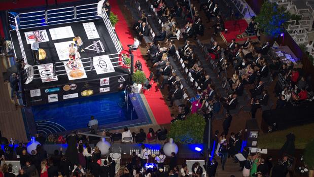 Boxeo de etiqueta en el Hotel Wellington