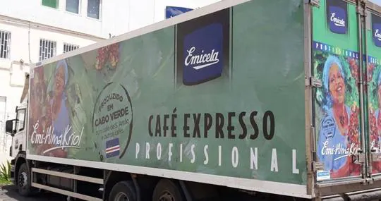 La empresa manufactura café para el mercado del turismo de Cabo Verde