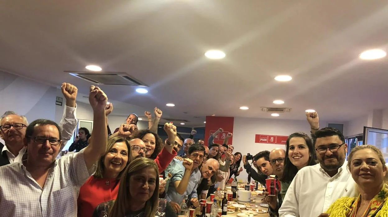 El PSOE de la capital grancanaria se lanza a las calles para sacar partido a la desmovilización del PP