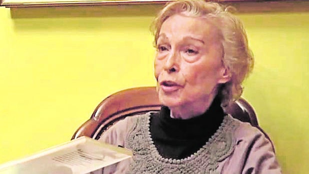 Elvira Daudet, mujer a sangre abierta