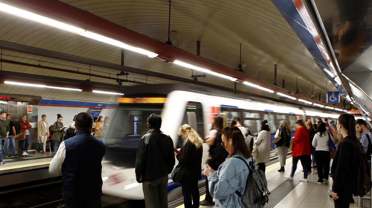 Andenes del Metro en Madrid en una de las últimas jornadas de huelga