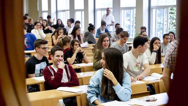 Un 94,06% de los alumnos aprueba la EvAU en Castilla-La Mancha