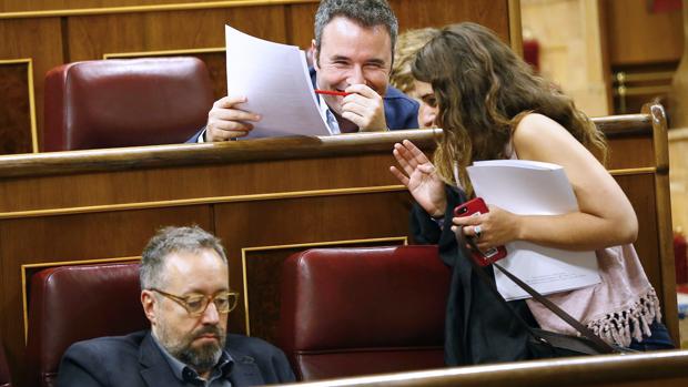 Cs se queda solo con UPN pidiendo elecciones a Sánchez