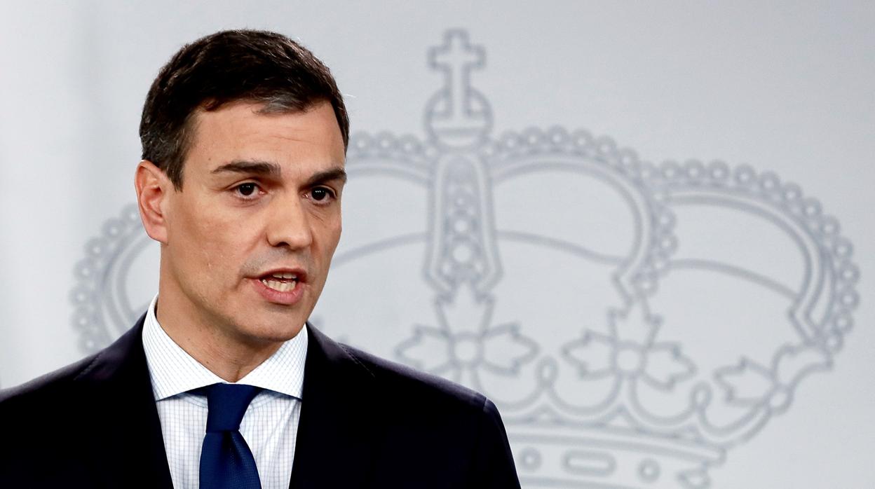 El presidente del Gobierno Pedro Sánchez anunciando la composición de su Ejecutivo en La Moncloa