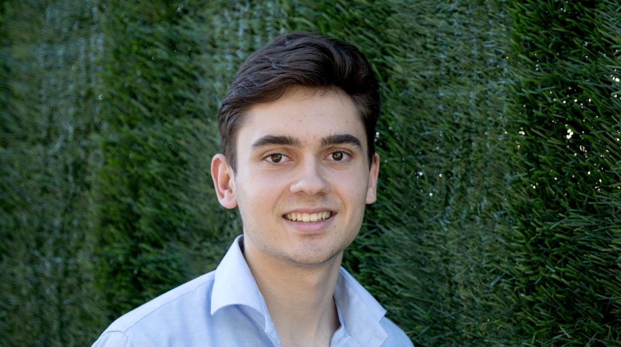 Rubén González de Castro, estudiante del colegio Maristas, mejor nota de la EBAU en la Comunidad