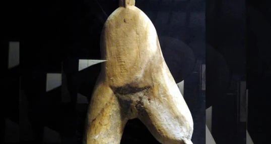 Una de las estatuas depositadas en el Museo Canario