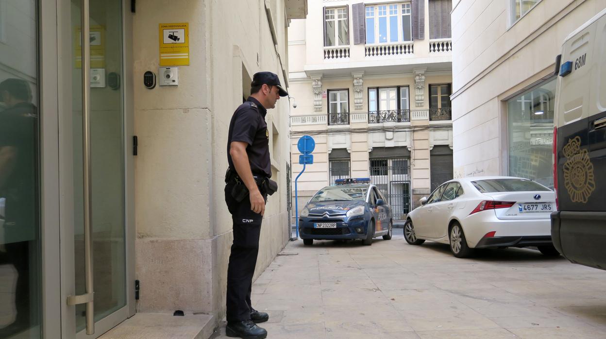 Imagen de un dispositivo policial en Alicante