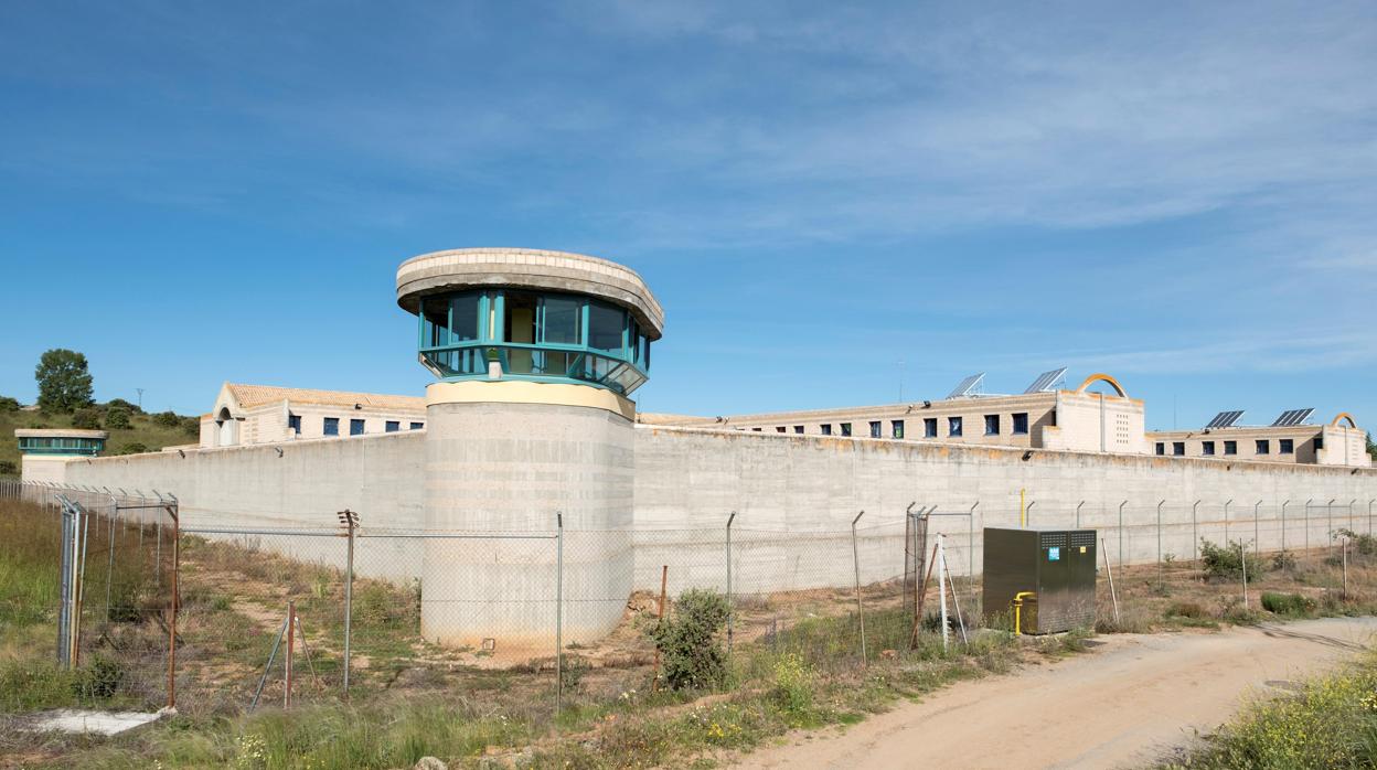 Exterior de la cárcel de Brieva (Ávila)
