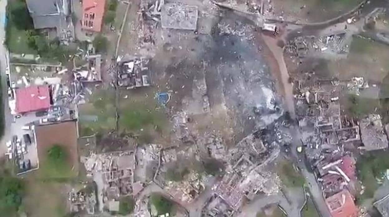 Vista aérea de la zona cero tras la explosión del polvorín ilegal de Paramos en Tui