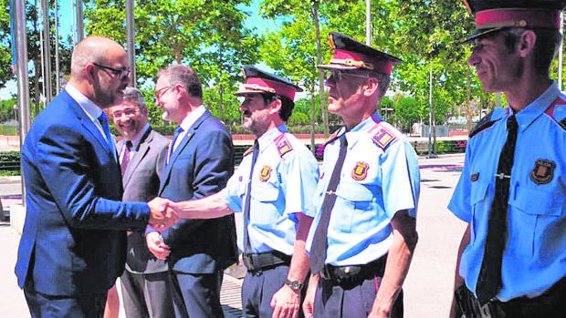 Los Mossos quieren quedar fuera de la disputa política: «Somos policías»