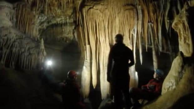 Rescatados sanos y salvos los tres espeleólogos atrapados en una gruta de Teruel