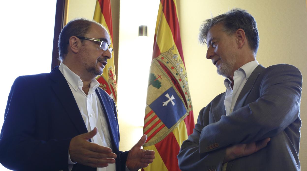 El presidente de Aragón, Javier Lambán, y el alcalde de Zaragoza, Pedro Santisteve