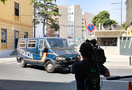 Imagen de la comisaría de Zapadores en la que ha pasado la noche Jorge Rodríguez