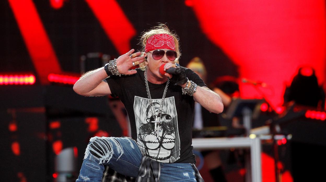 Axl Rose, cantante de Guns N'Roses, durante la actuación