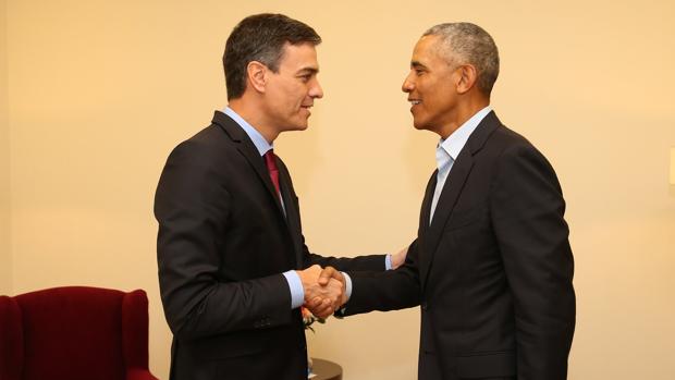 Sánchez mantiene un breve encuentro con Obama durante su visita a Madrid