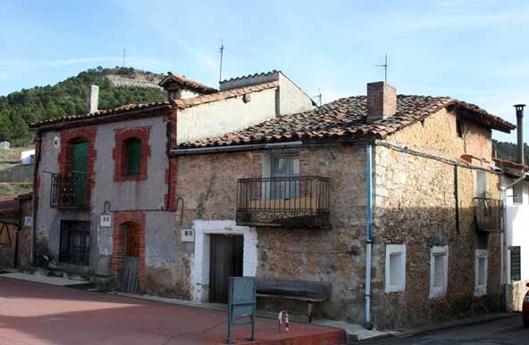 Los vecinos de Muriel Viejo, ante el juez por tener una barra de bar