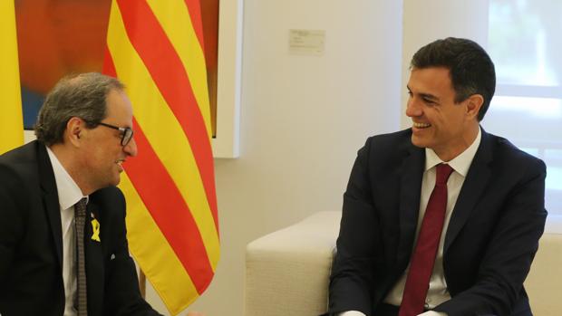 Sánchez acelera acuerdos con la Generalitat, y Torra sube el tono