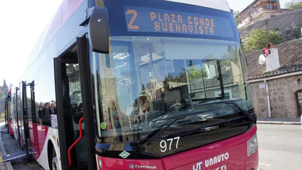 Las líneas 12 y 2 de autobuses modificarán sus rutas por las obras de la Puerta del Cambrón