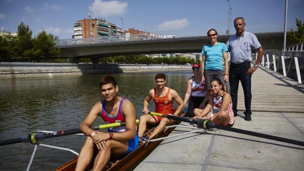 Guerra de ecologistas contra remeros por la práctica del deporte en el río Manzanares
