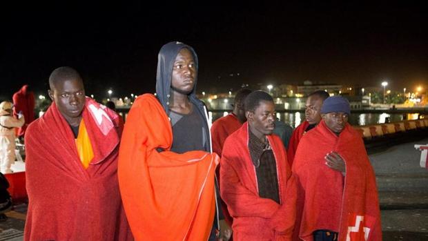 Los inmigrantes irregulares tendrán acceso a sanidad en las mismas condiciones que los españoles