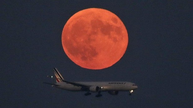 Los sitios secretos en los que ver el eclipse lunar en Madrid