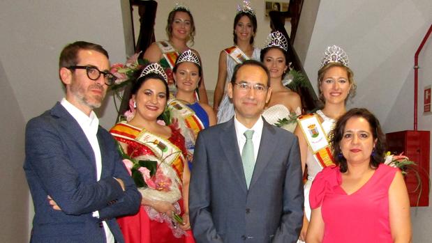 Ángela, Estela y Sara, coronadas reinas de las fiestas de Villacañas