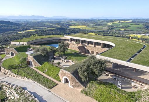 Imágen aérea de «La Fortalesa» de Sant Julià de Ramis