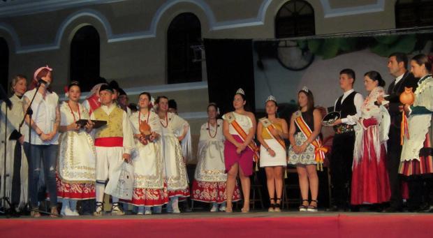 La ACFR Manuel de Falla celebra los 40 años de festivales de folklore