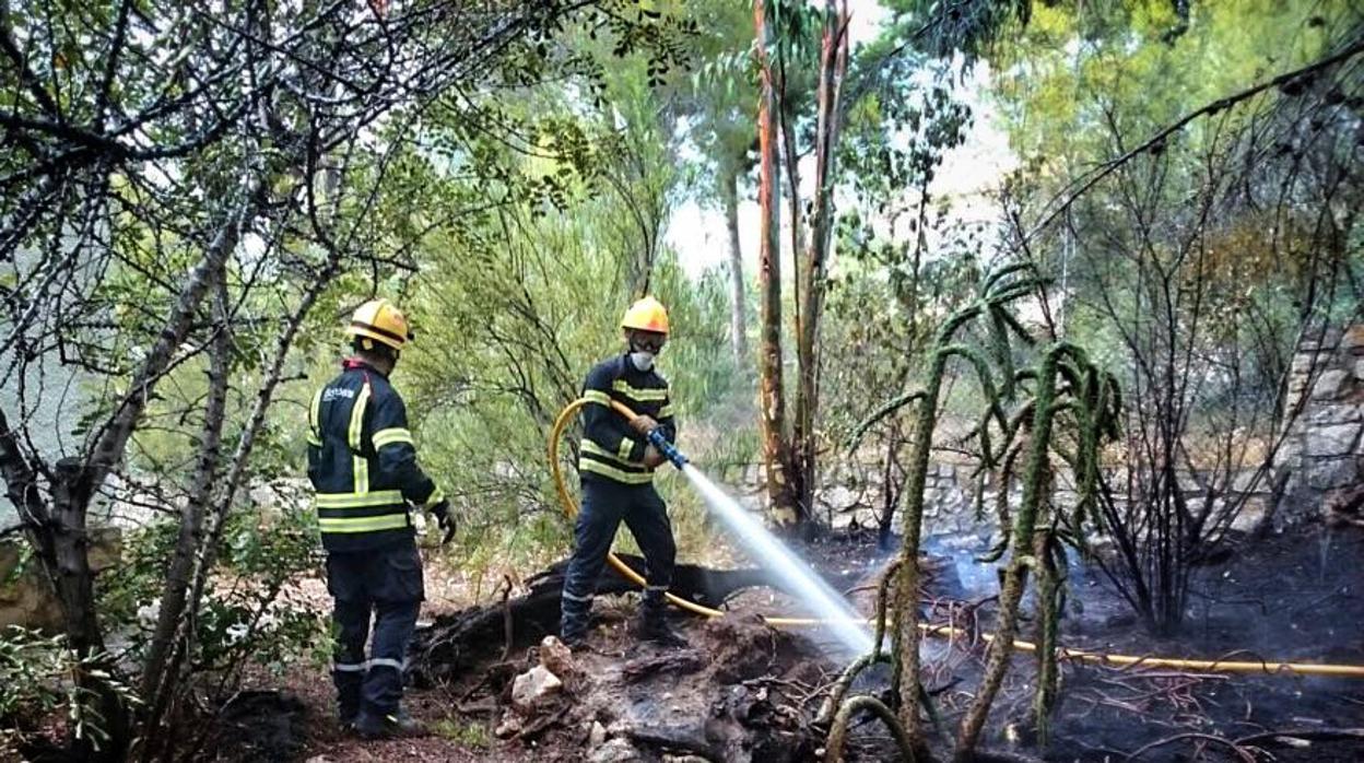 Imagen de archivo de una intervención de los bomberos de la Diputación de Alicante