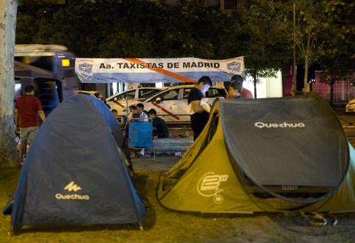 Tiendas de campaña en el Paseo de la Castellana