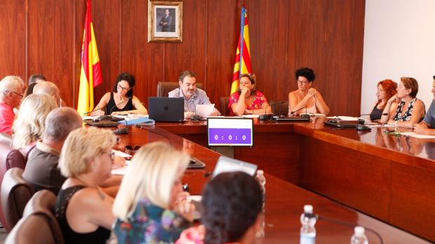 El PSOE de Alfaz del Pi aprueba provisionalmente el PGOU en espera de que no lo anule de nuevo el Consell