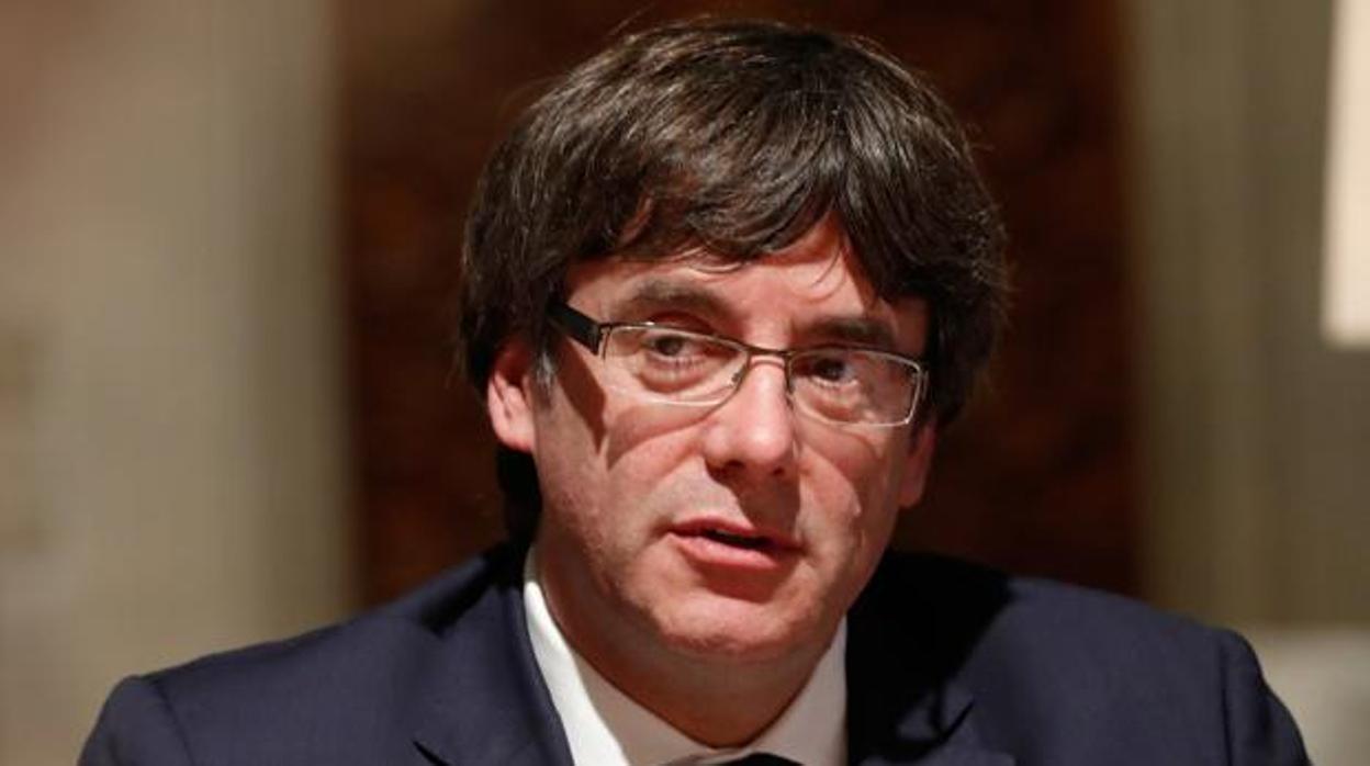 Interior rechaza la solicitud de Puigdemont de tener escolta por estar prófugo