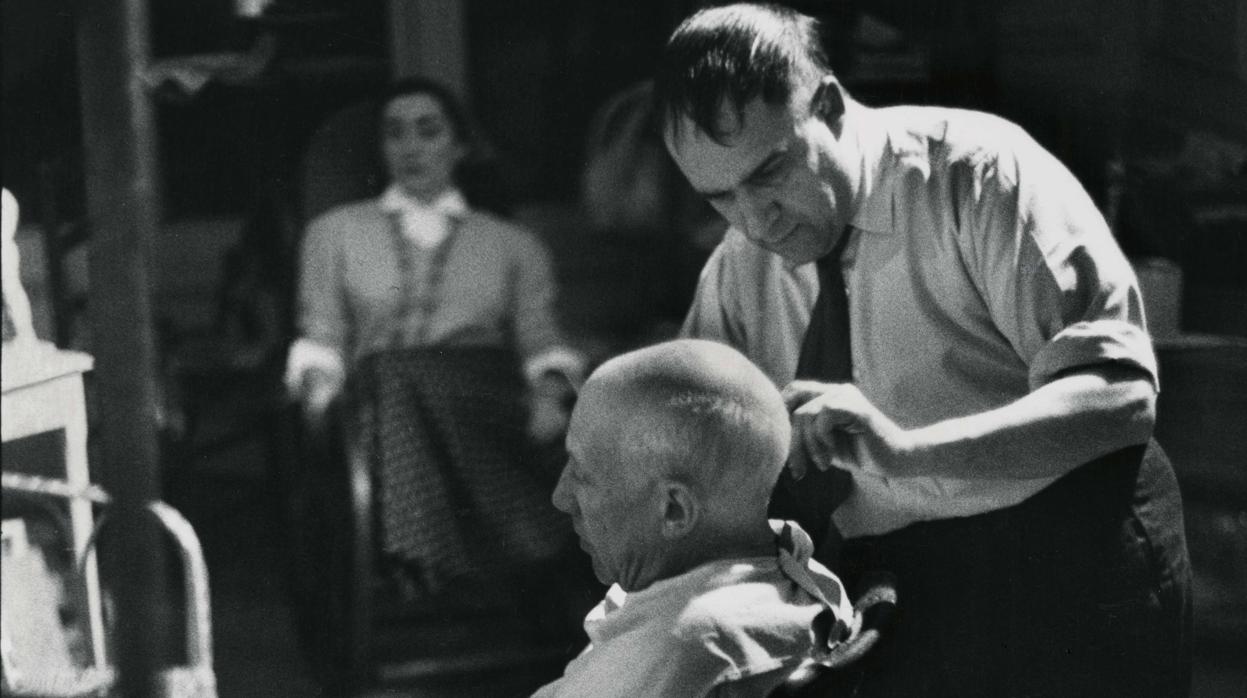 Picasso y Eugenio Arias, en una imagen tomada en Francia en 1957