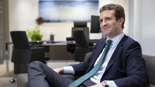 Las explicaciones de Casado sobre su polémico máster: «Cosa poco relevante y capciosa»