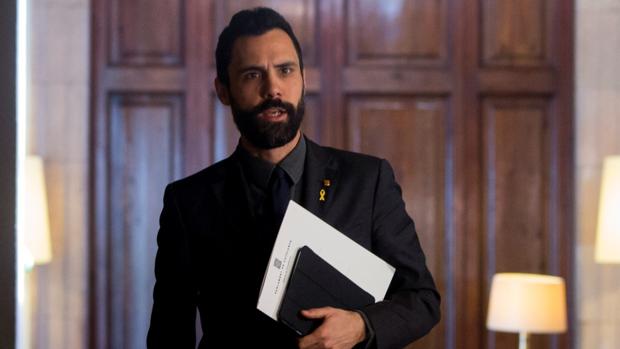 Roger Torrent, denunciado por admitir a trámite una moción rupturista de la CUP en el Parlament