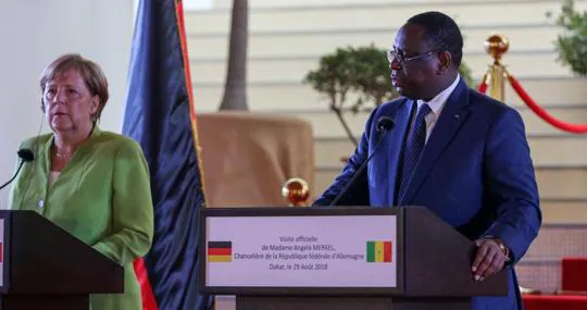 Ángela Merkel y el presidnente de Senegal, Macky Sall, en Dakar
