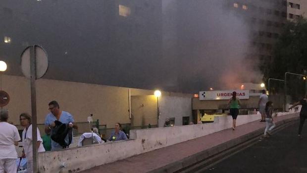 La explosión de una botella de oxígeno causó el incendio en el Hospital tinerfeño de La Candelaria