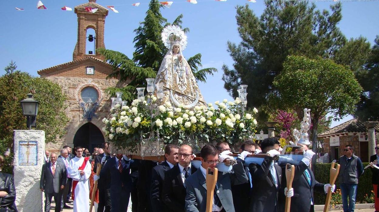 Procesión en honor a la Virgen de la Piedad