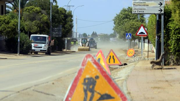 Cobisa trabaja en la limpieza de sus calles tras la tormenta