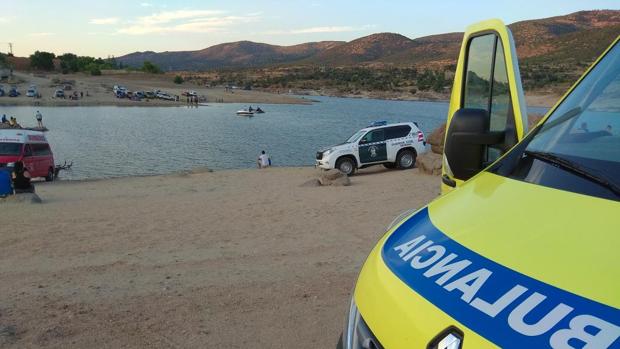 Localizan el cadáver de un hombre en el embalse de Burguillo