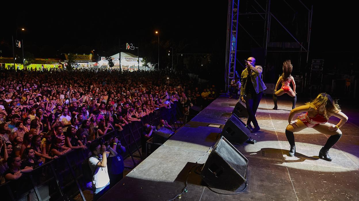 El venezolano Tomas, The Latin Boy, durante su actuación