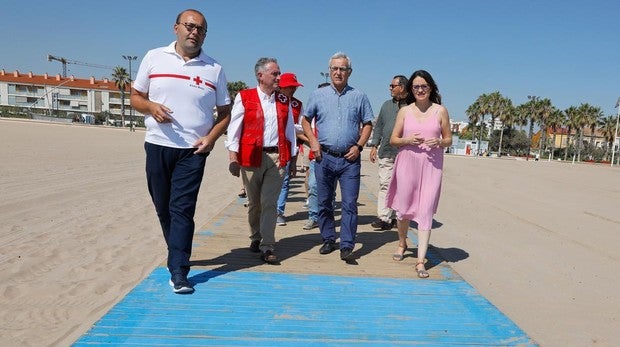 Ribó, sobre los patinetes en Valencia: «Bienvenidos sean, ahora los debemos organizar»