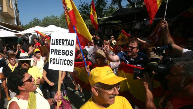 Torra acusa a Policía y Guardia Civil de actuar con violencia